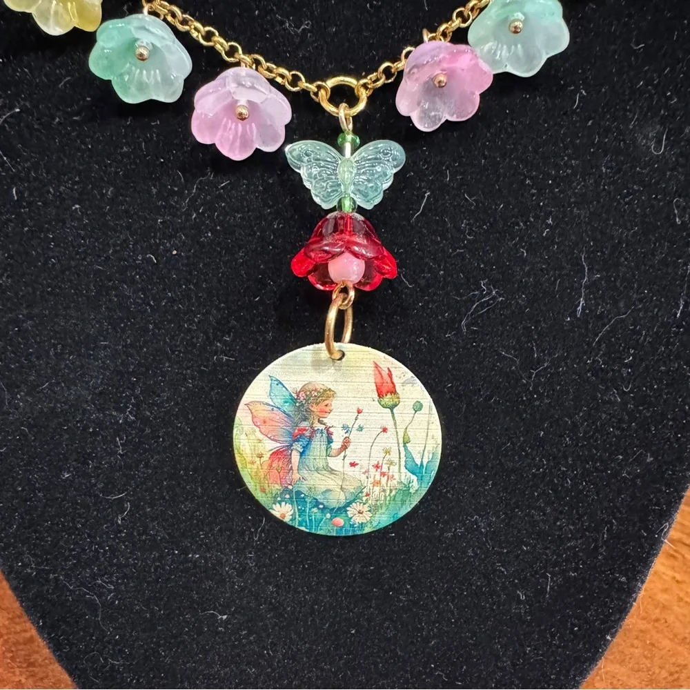 Handmade Fairy Necklace & Earrings - Picture 3 of 6